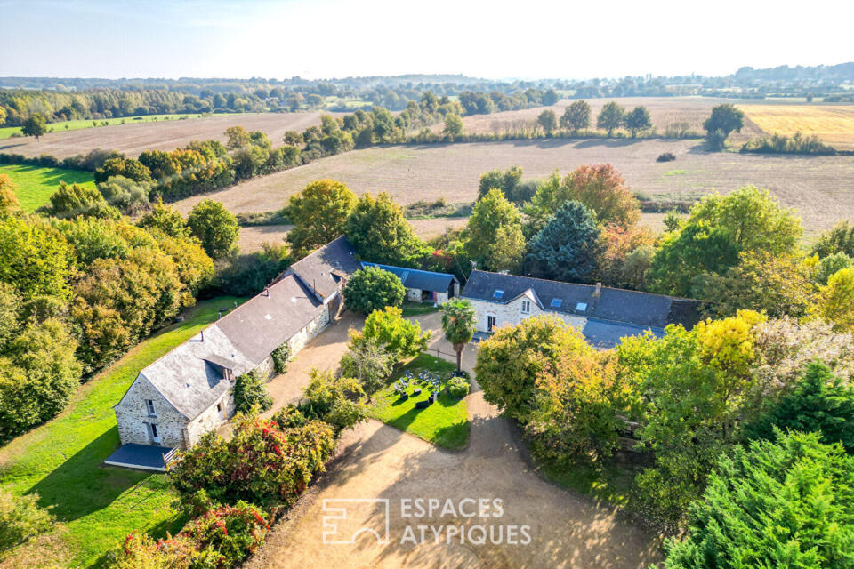 Ancien corps de ferme dédié à l'évènementiel