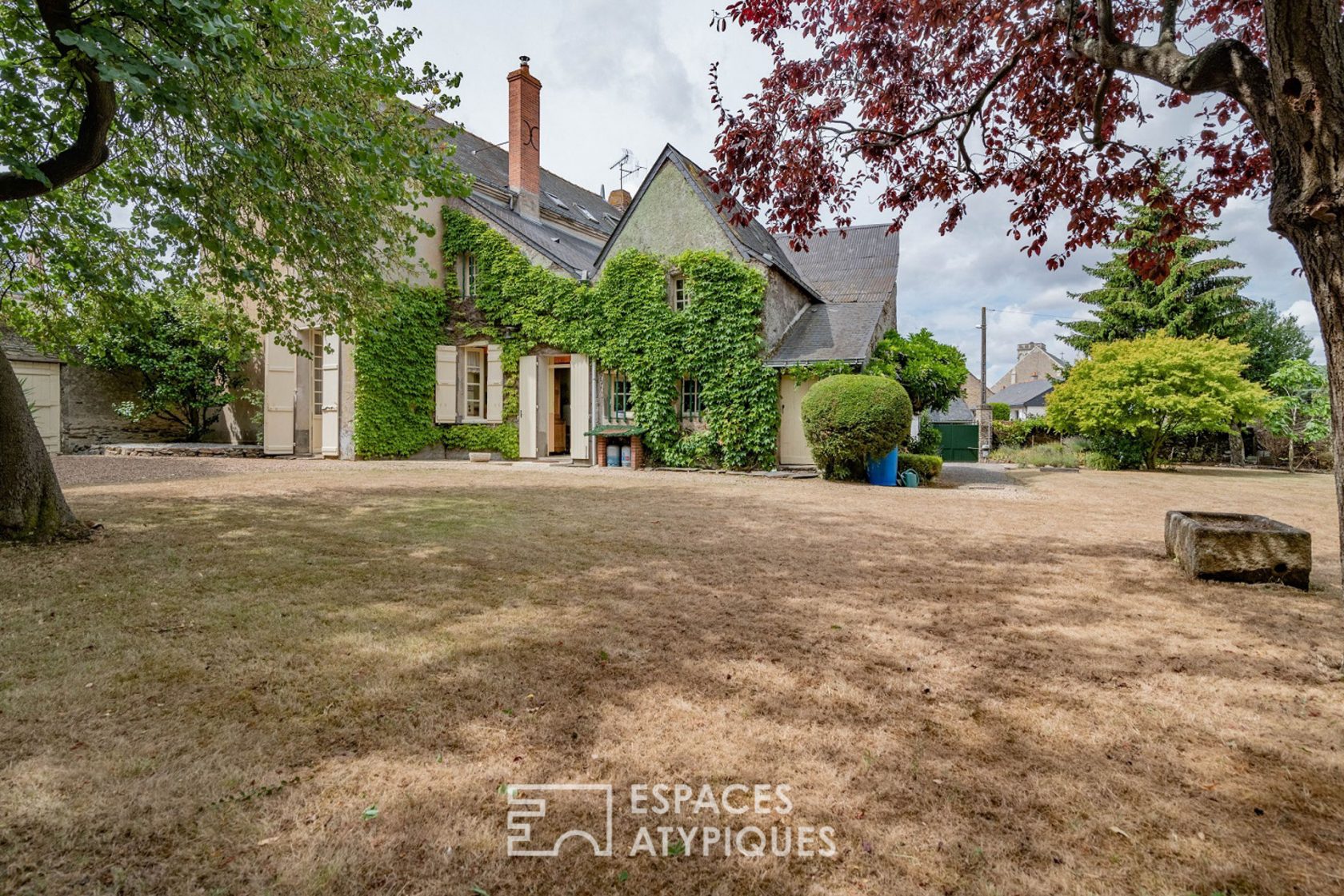 Vente Maison de caractère du XVII ème siècle en coeur de ville à CANDE ...