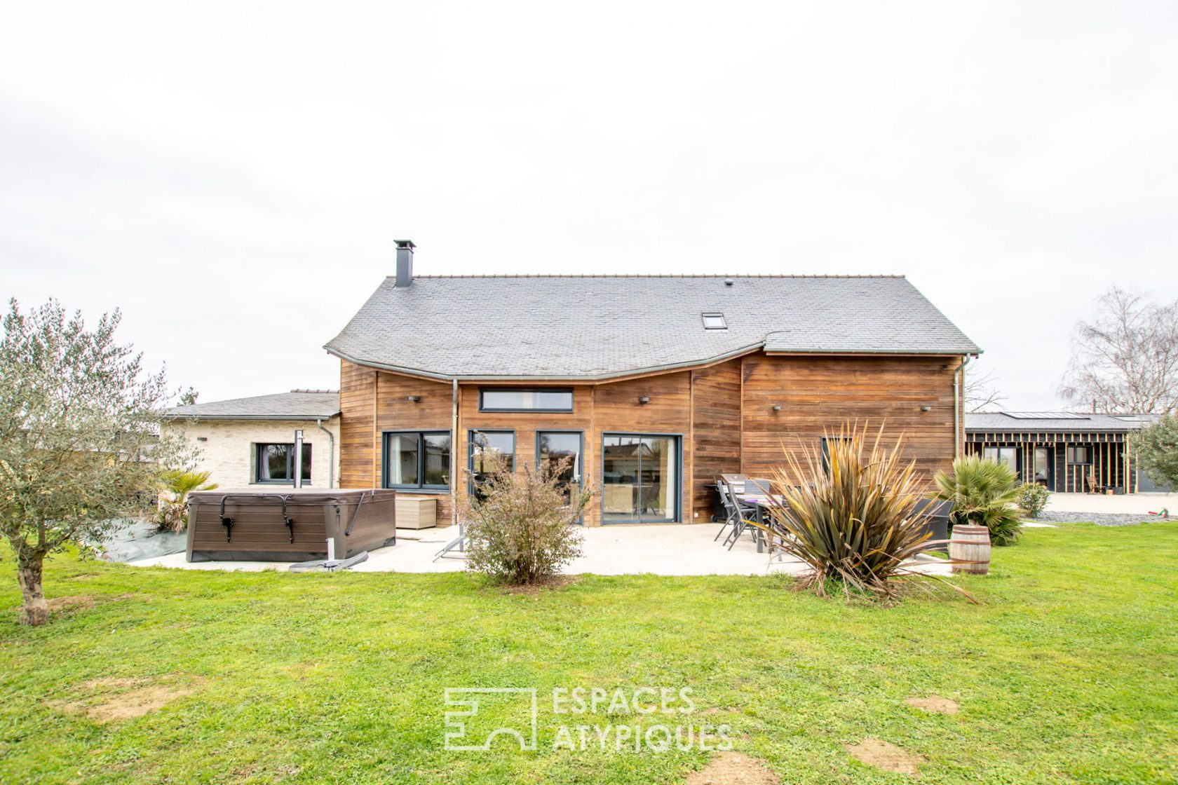 La Chaleureuse – contemporaine familiale à ossature bois