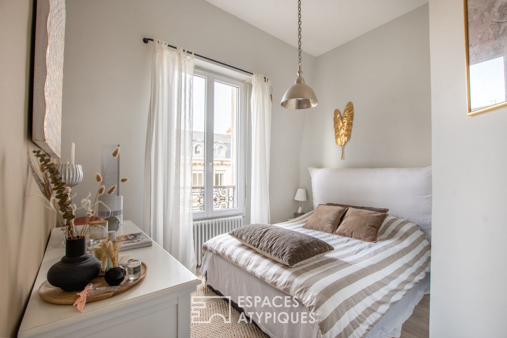 Appartement-pépite dans la canopée de la Place Molière