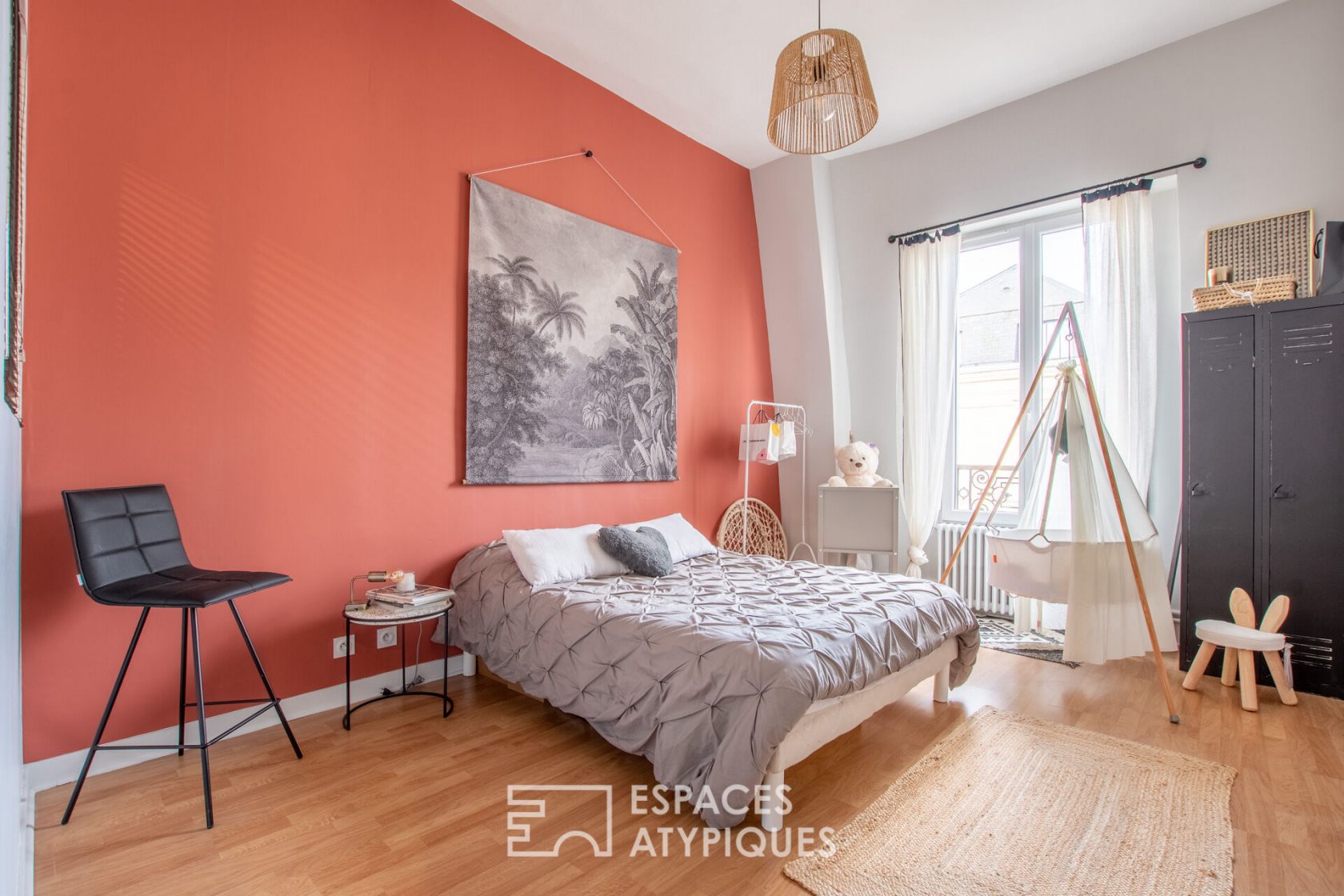 Appartement-pépite dans la canopée de la Place Molière