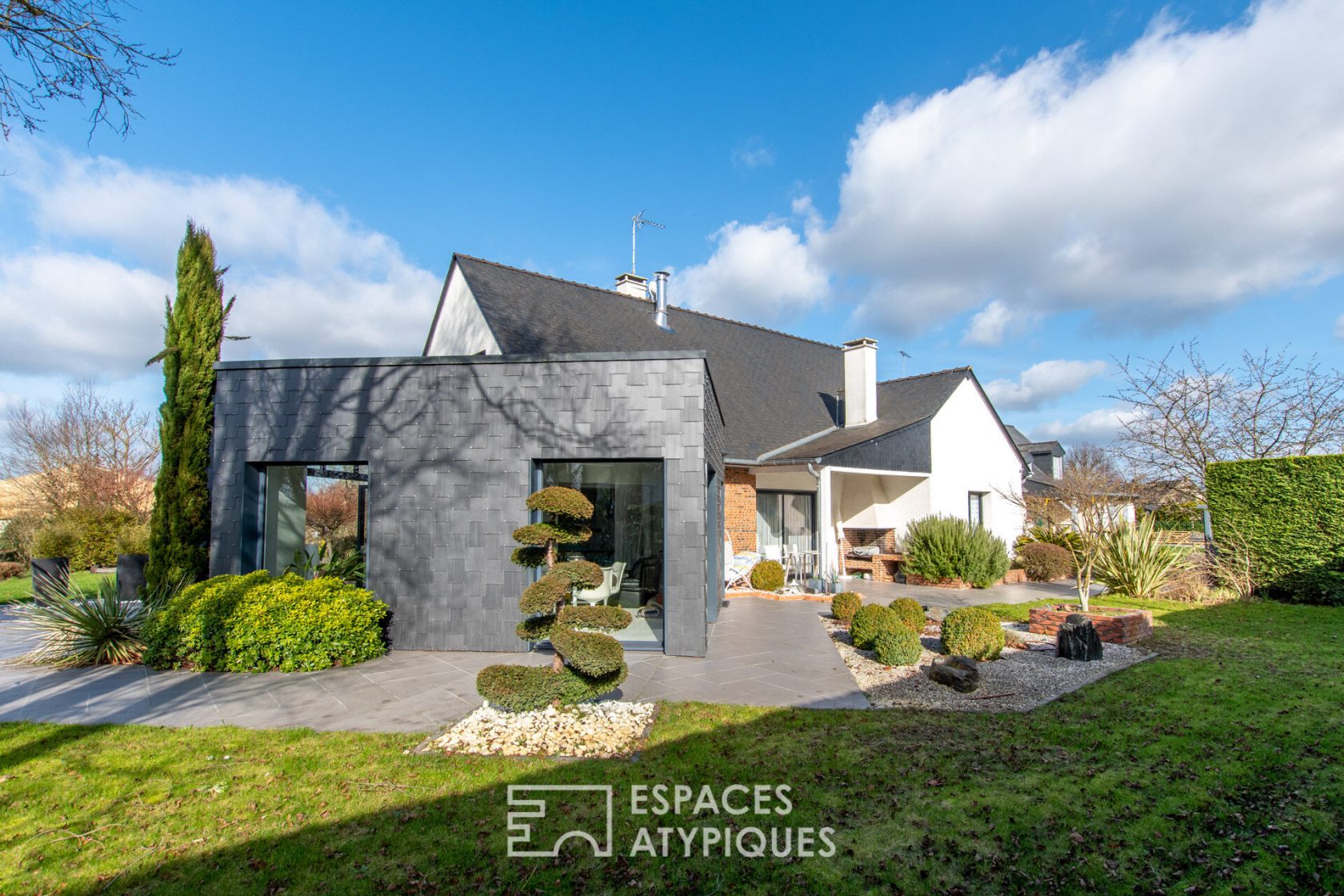 Maison familiale à l’aménagement contemporain