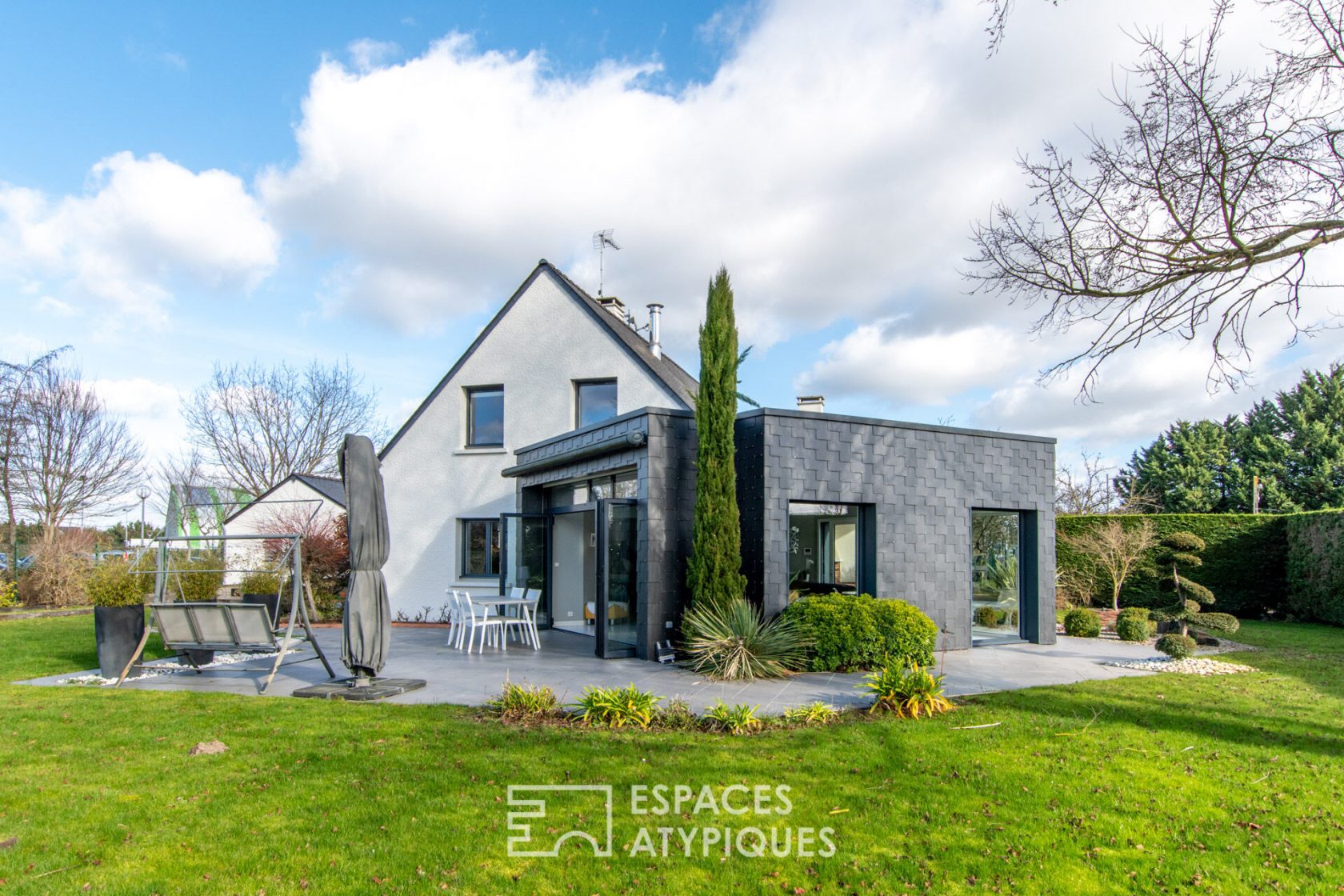 Maison familiale à l’aménagement contemporain