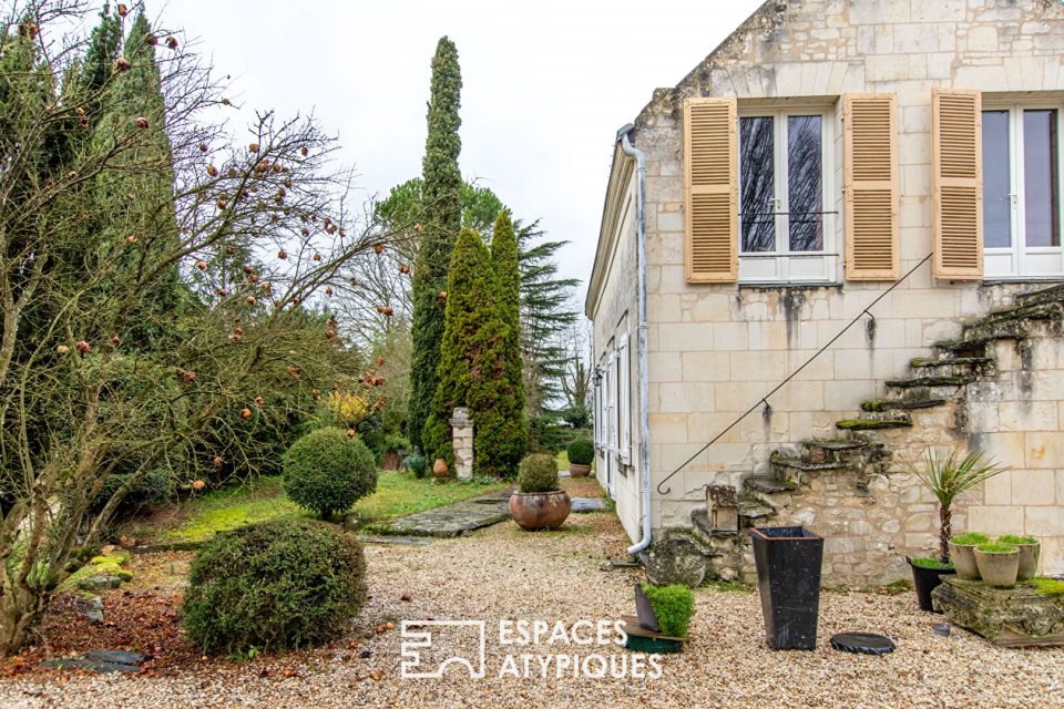 Maison Ancienne avec dépendances et Jardins