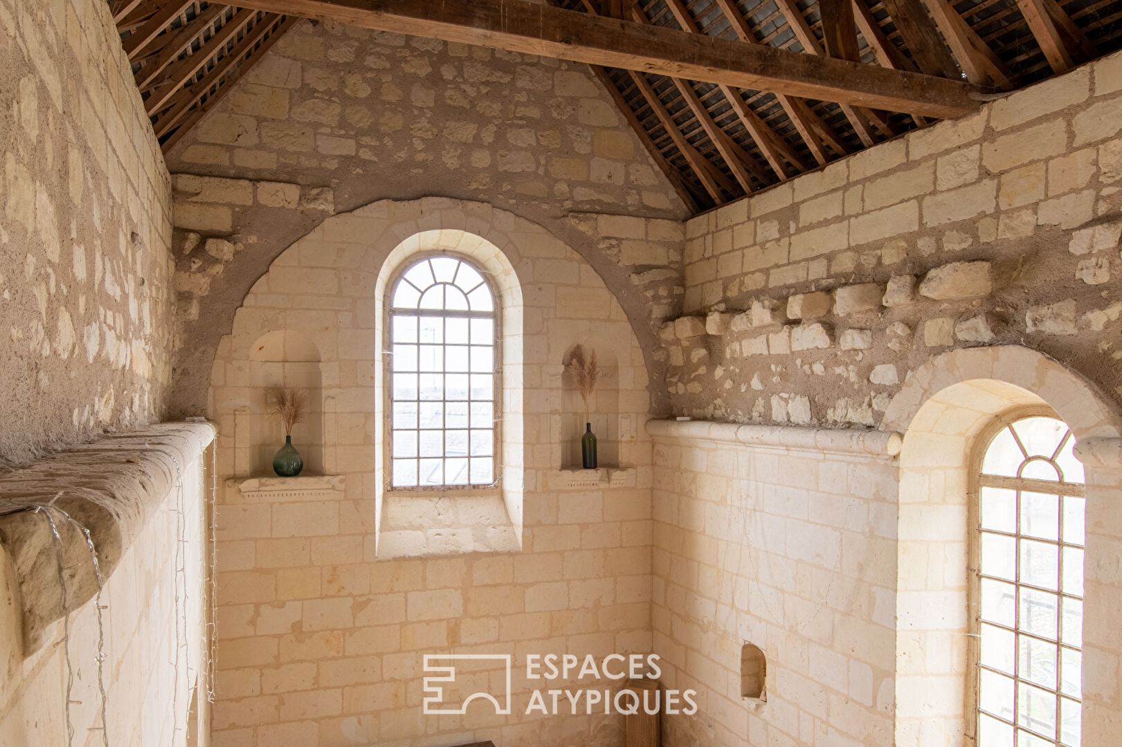 Maison authentique dans une ancienne église