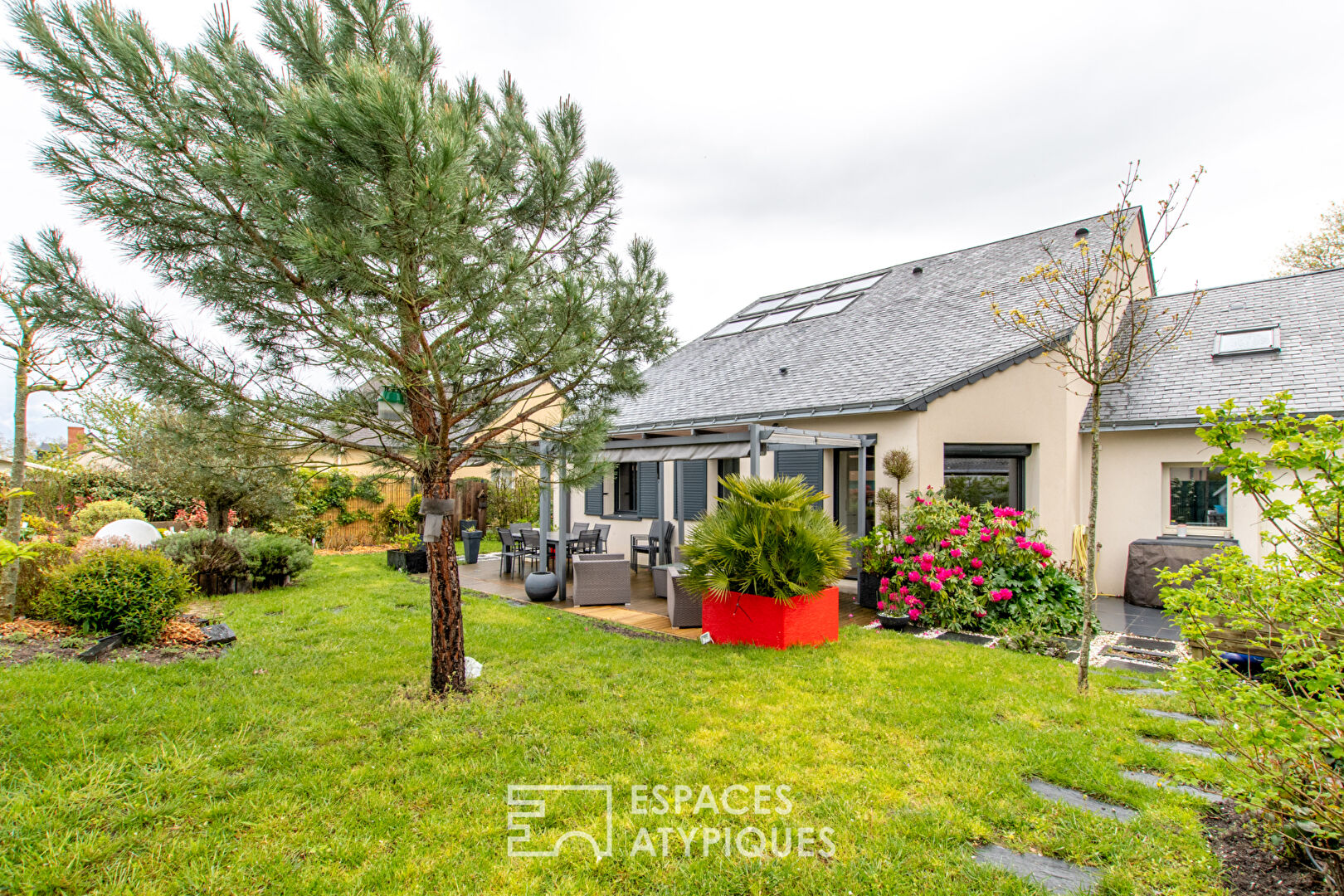 La Généreuse : demeure contemporaine en bord de Loire