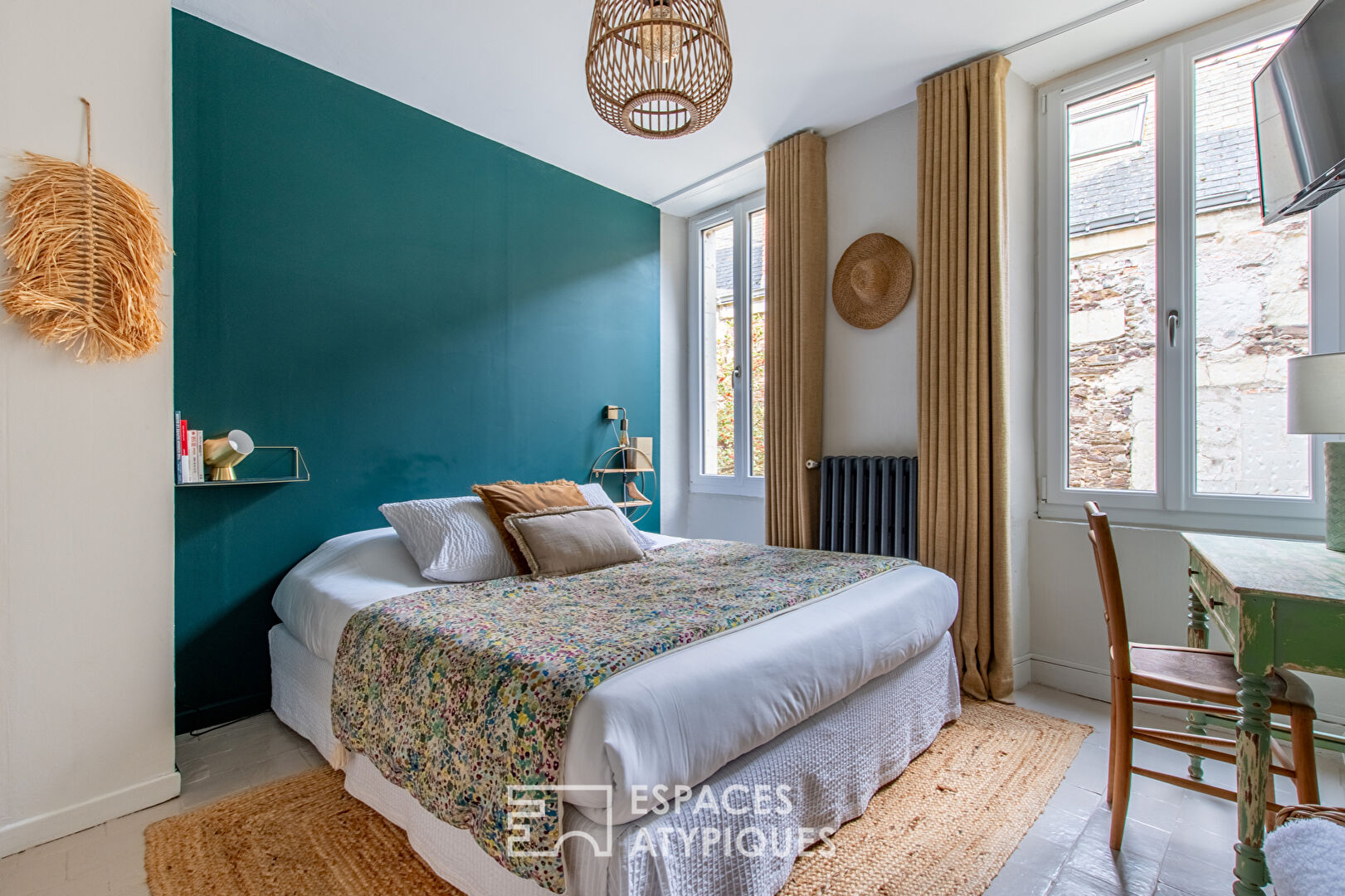 Exceptional real estate complex with views of the Loire