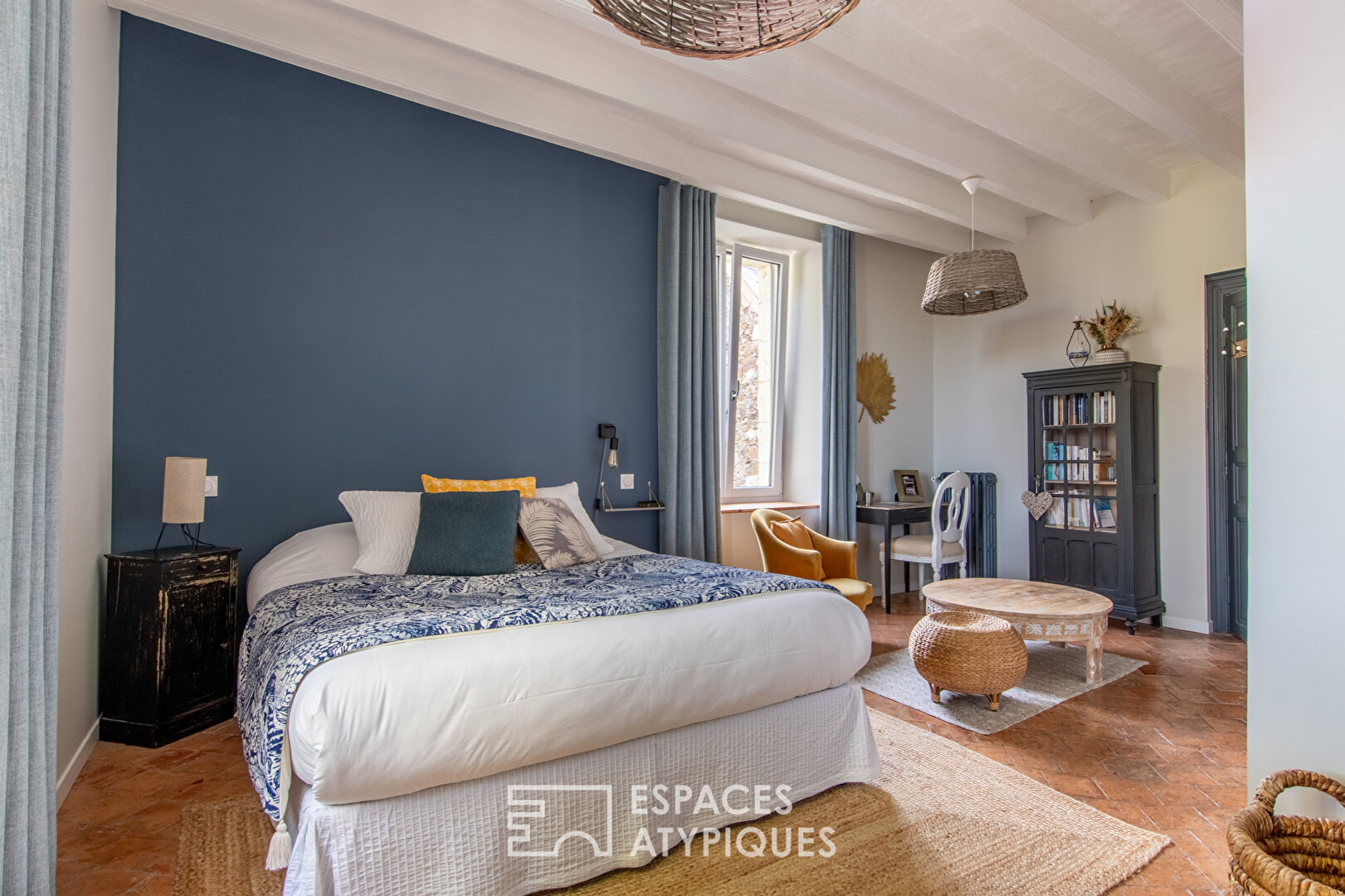Exceptional real estate complex with views of the Loire