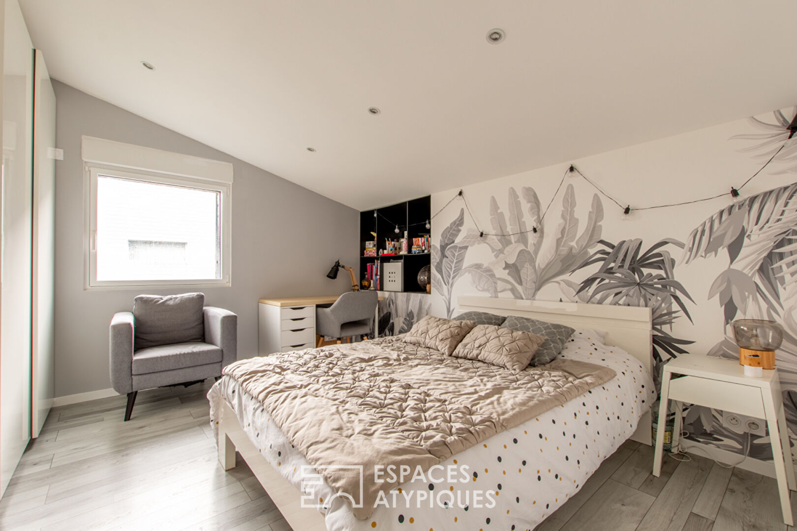 Loft lumineux avec piscine et son locatif