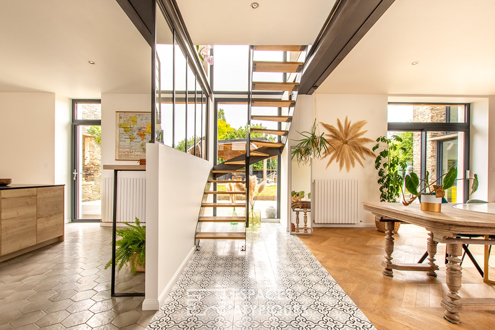 Maison de charme : entre volume et authenticité