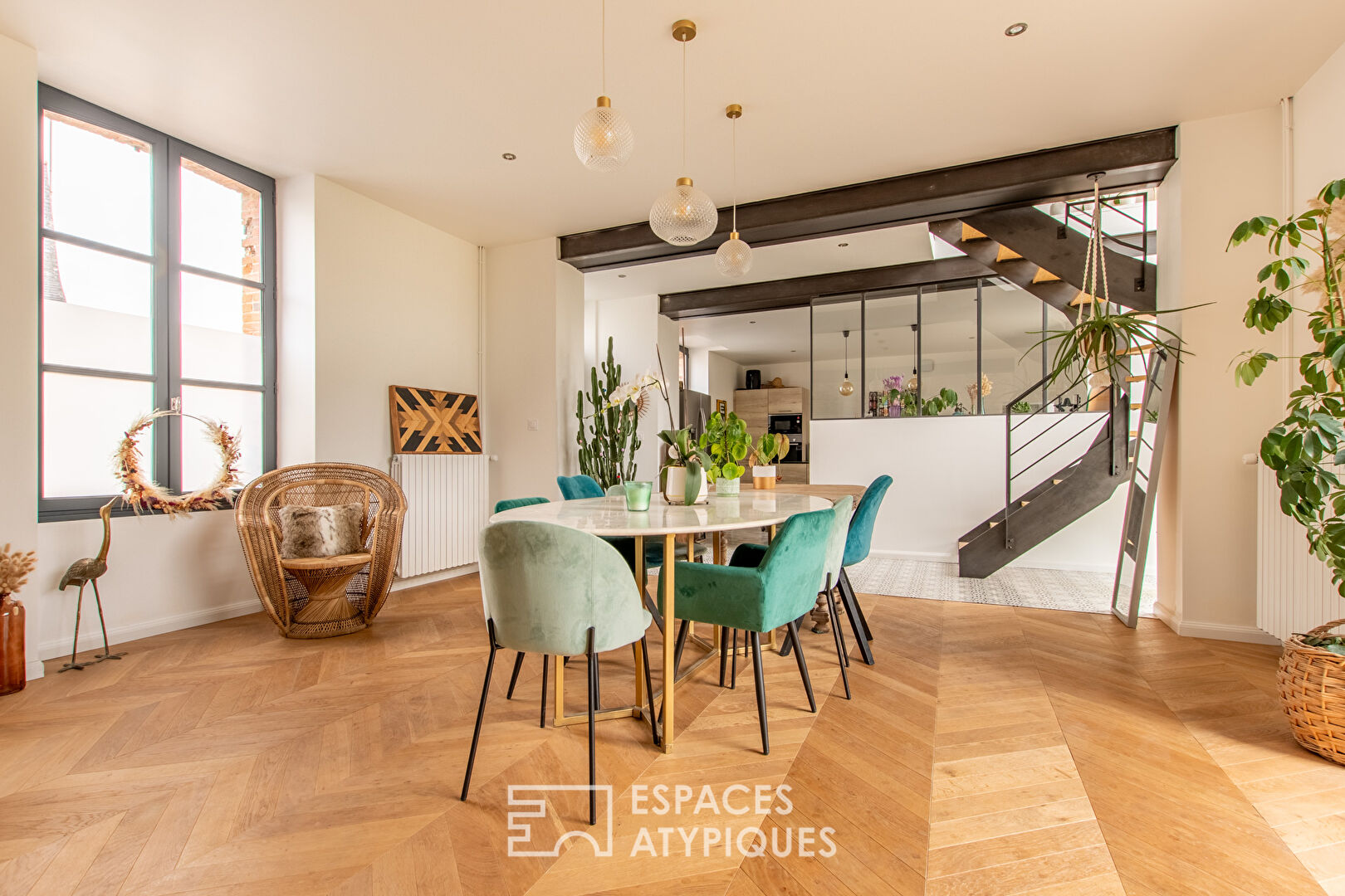 Maison de charme : entre volume et authenticité