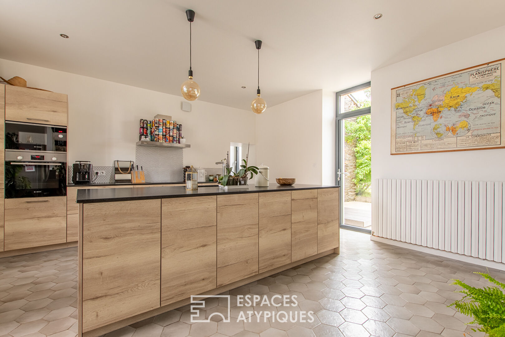 Maison de charme : entre volume et authenticité