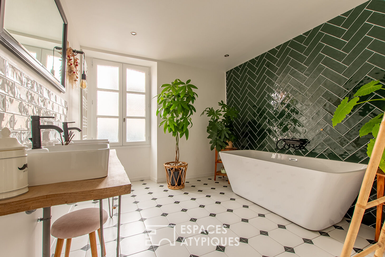 Maison de charme : entre volume et authenticité