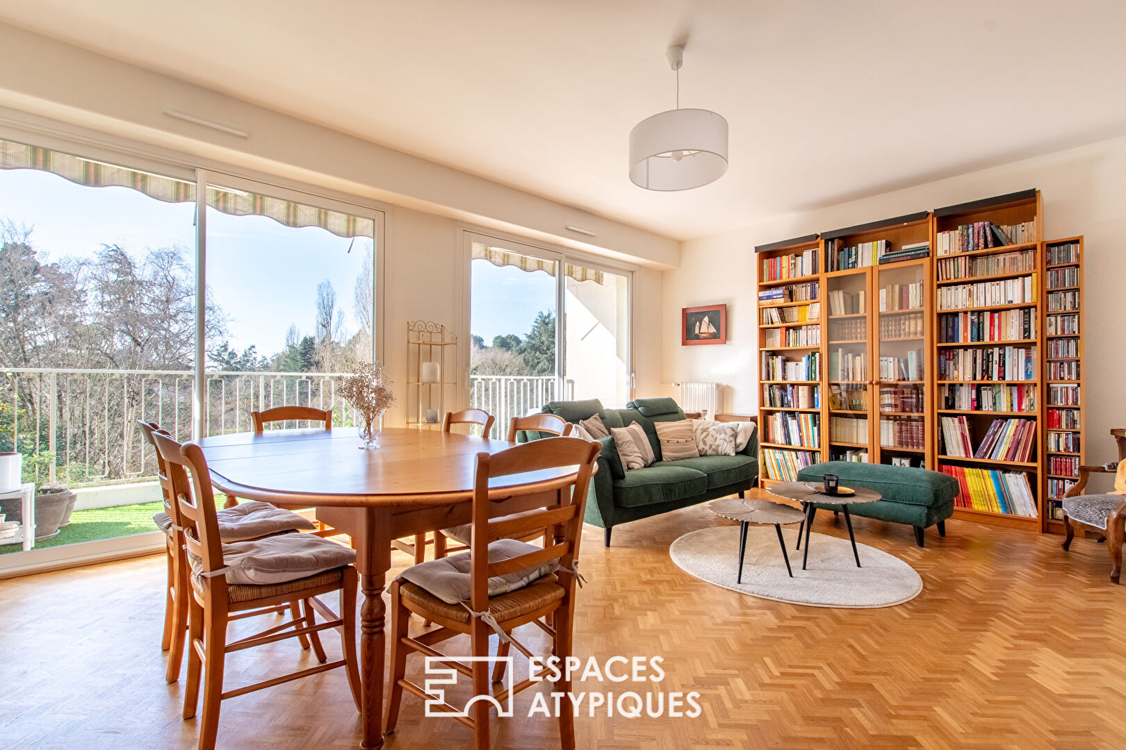 Appartement lumineux dans son écrin de verdure