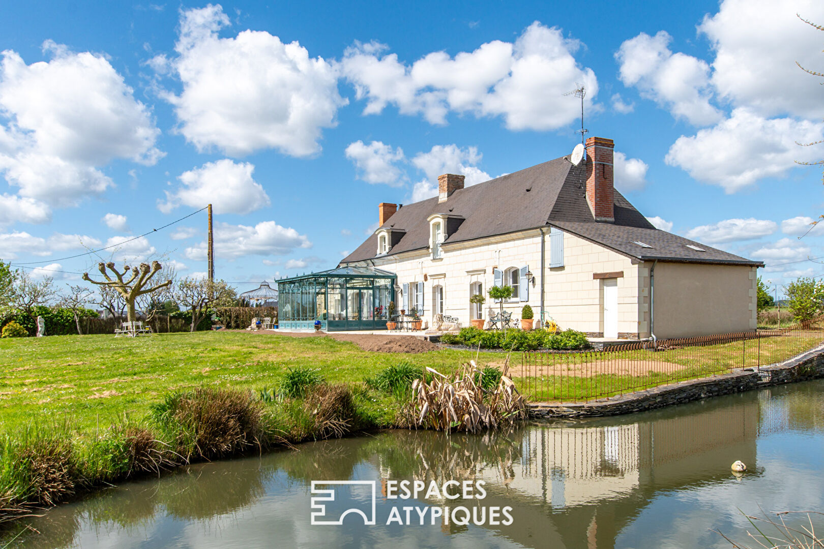 Authentic and charming farmhouse in a peaceful location