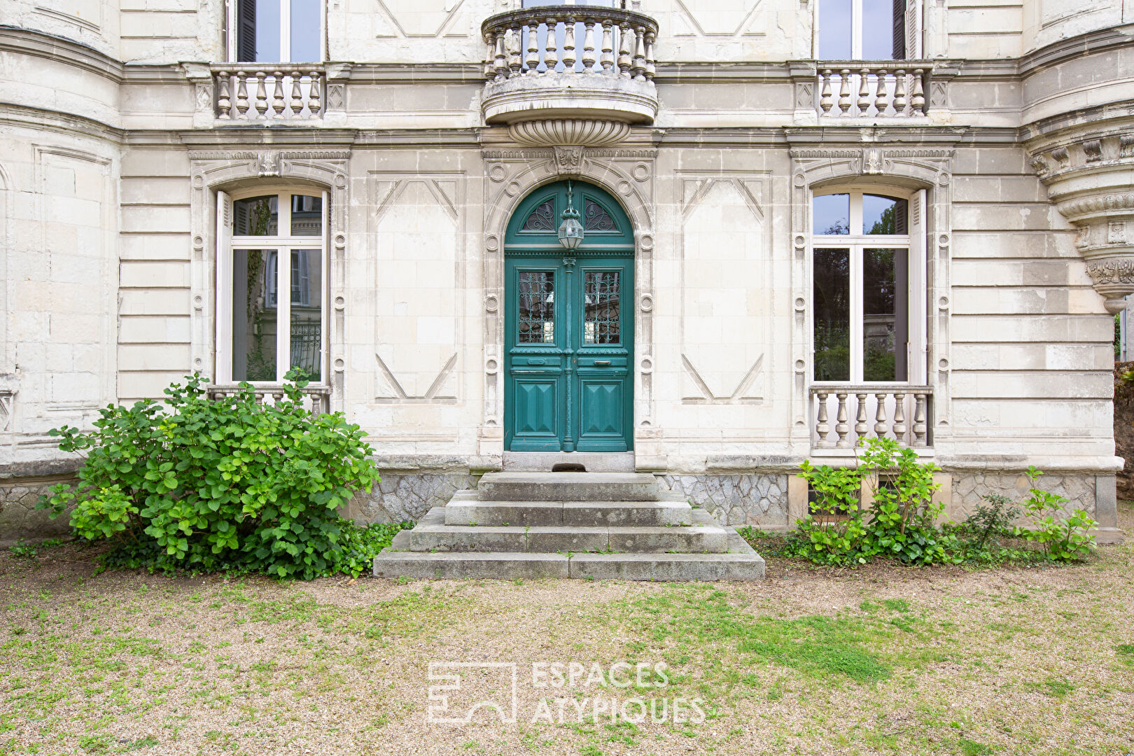L’incroyable Hôtel Perrot : élégance du XIXe et jardin secret Place Lafayette