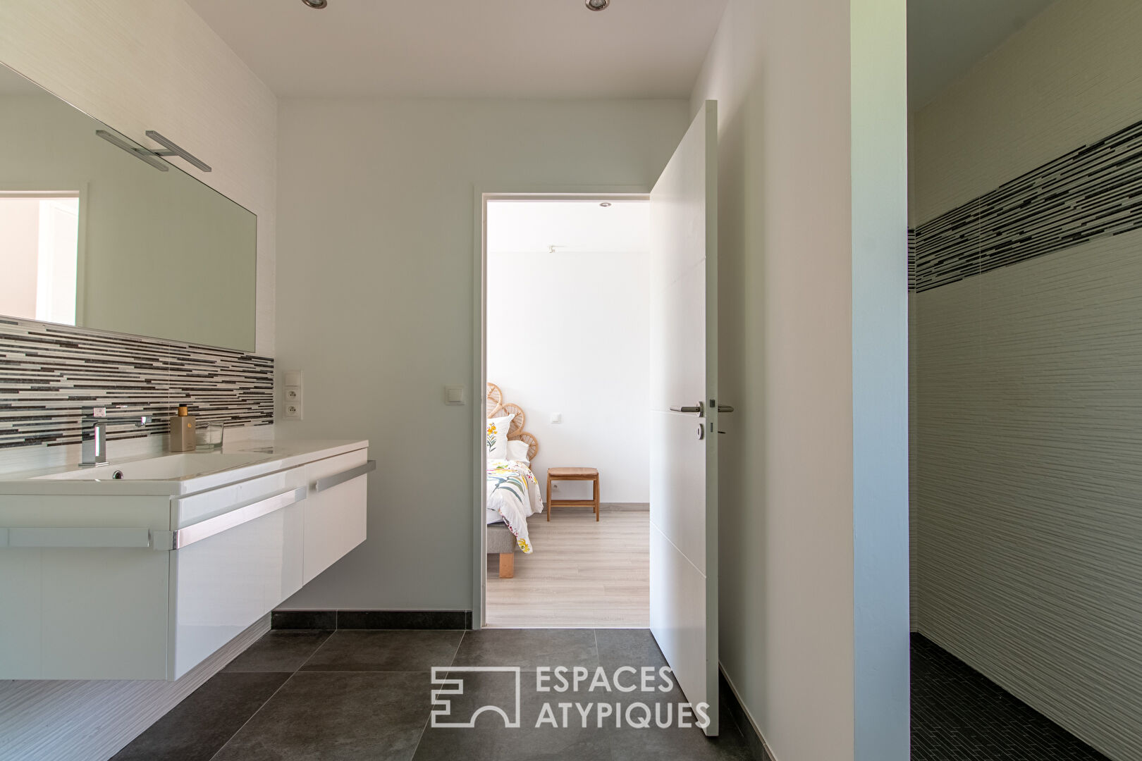 Elégante maison au style californien