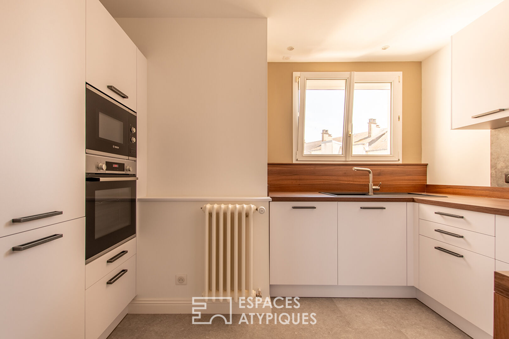 Grand appartement avec vue, à 300m de la Place de la Visitation.