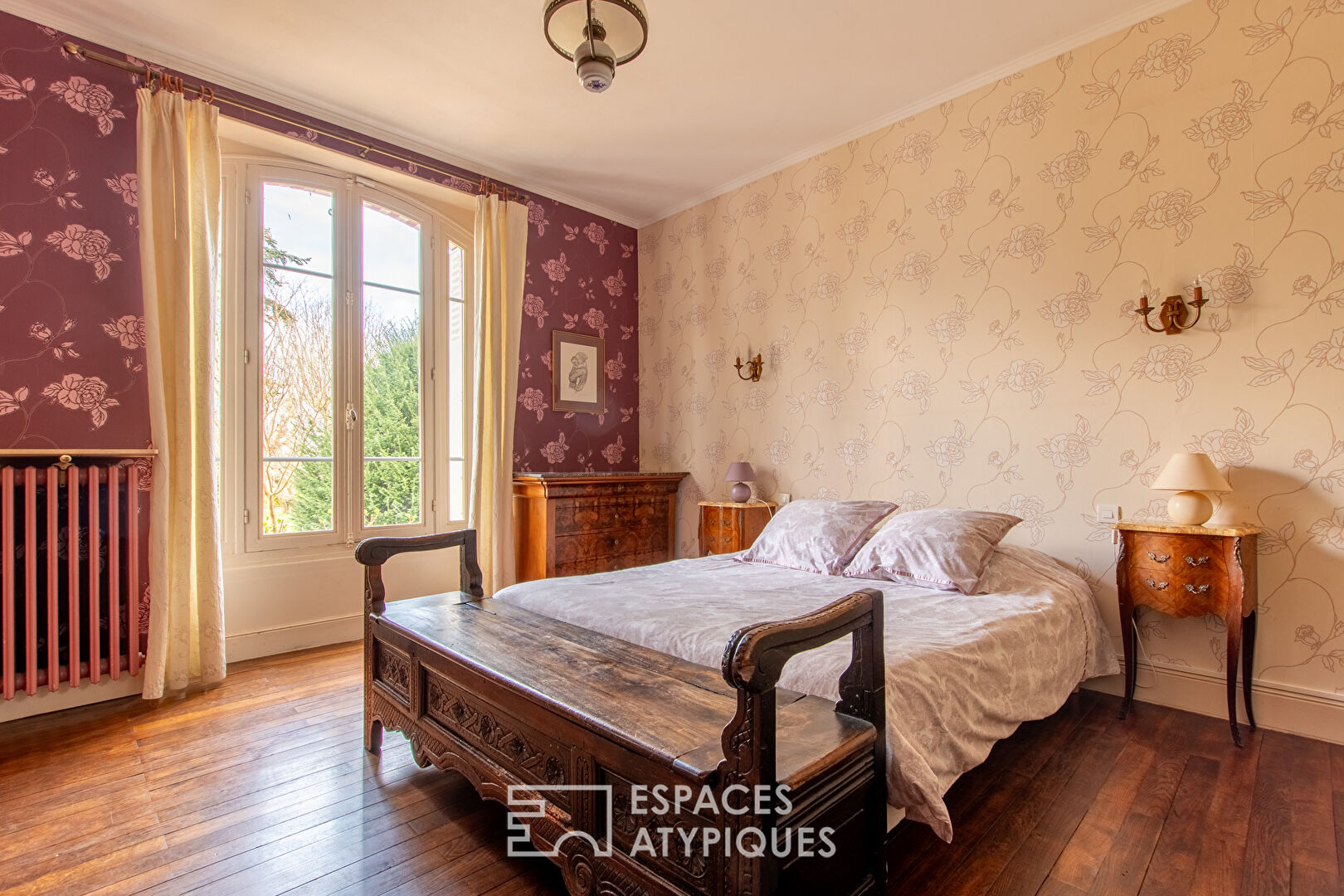 Elégante maison bourgeoise dans son parc remarquable