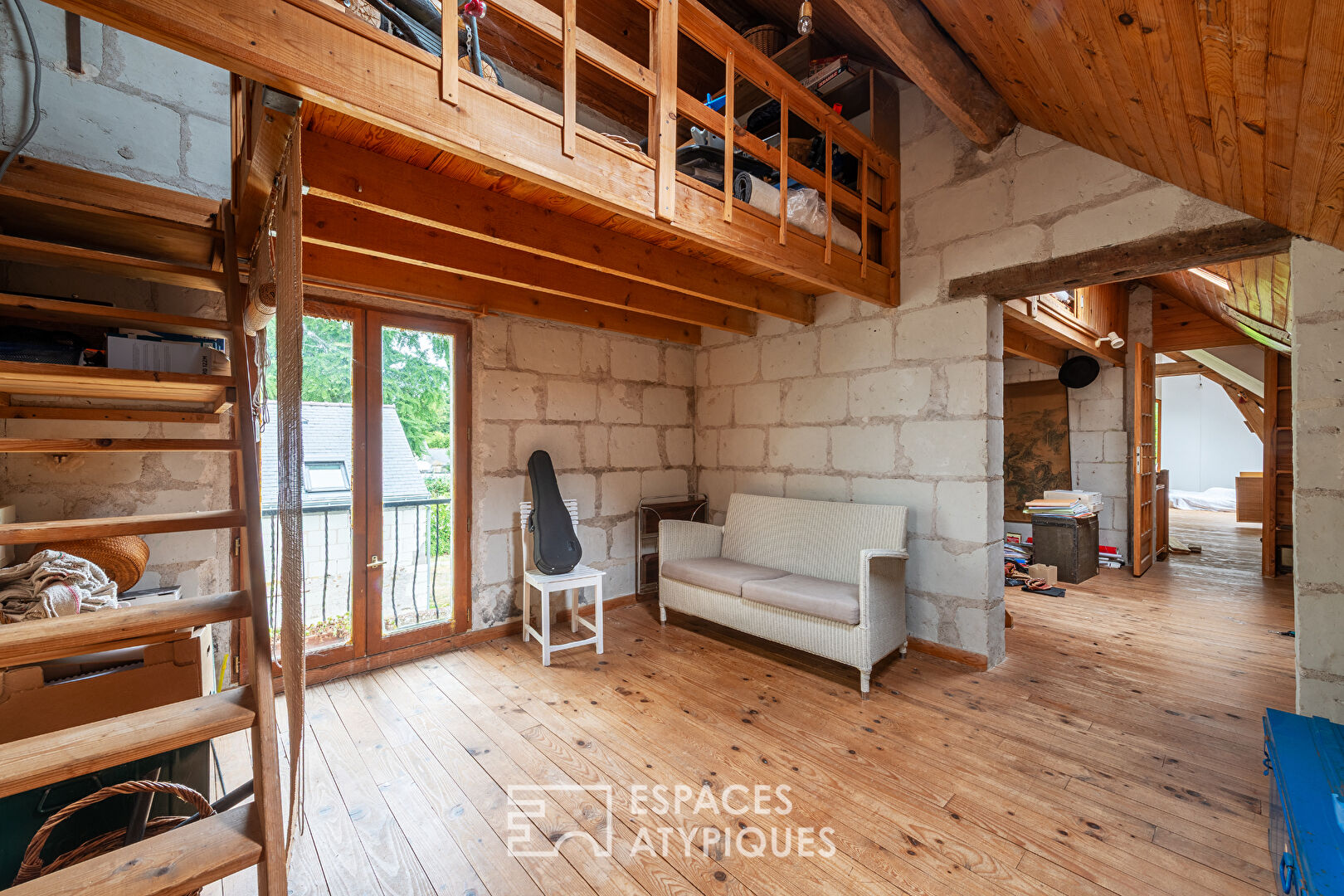 Grand appartement à rénover en Bord de Loire