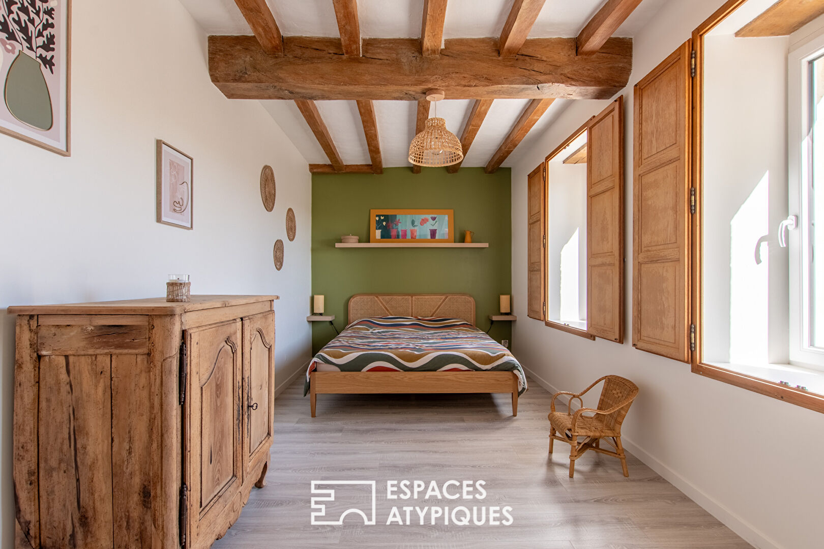 Elégante demeure avec dépendances