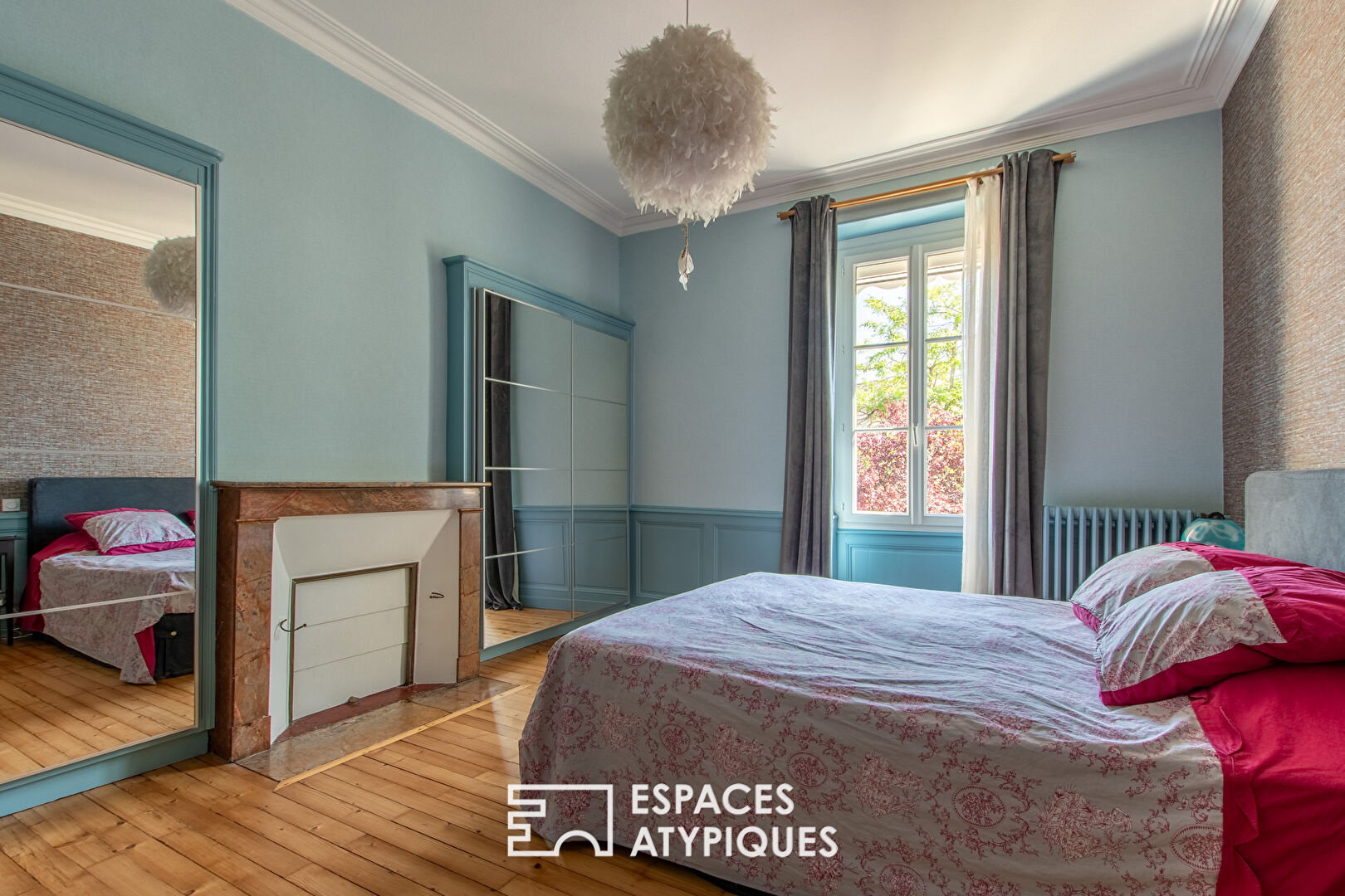 Bourgeois in the town center of Chalonnes sur Loire
