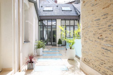 Appartement luxueux aux airs de loft, caché au coeur d’Angers