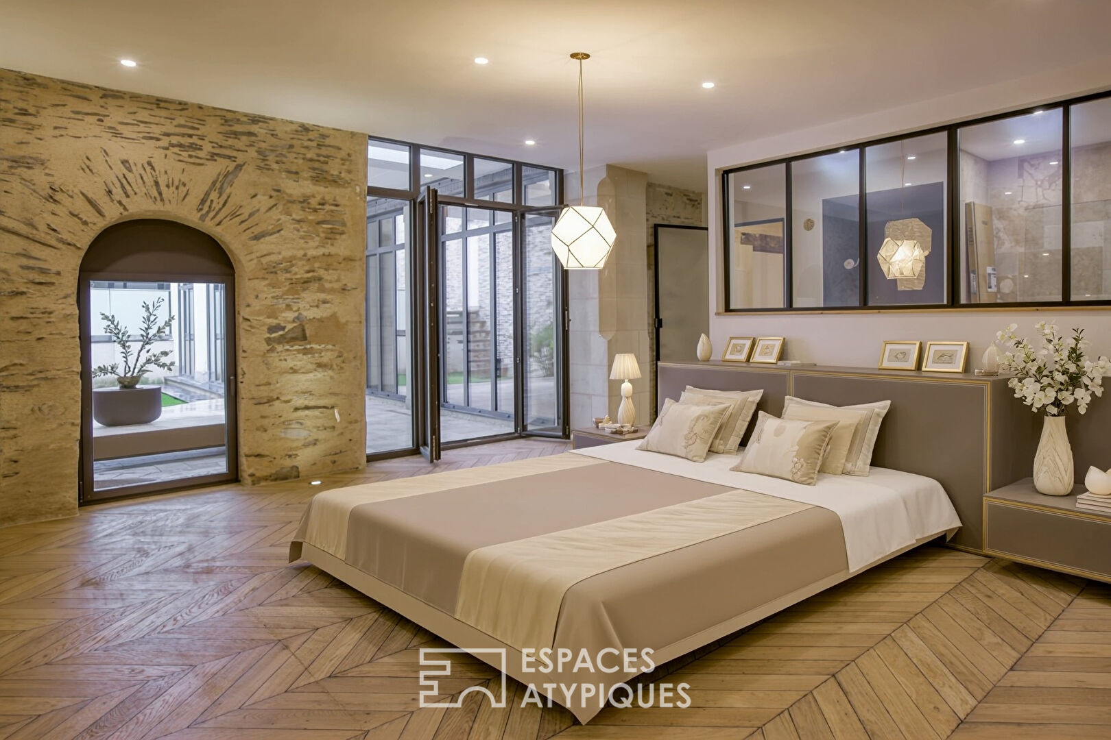 Appartement luxueux aux airs de loft, caché au coeur d’Angers
