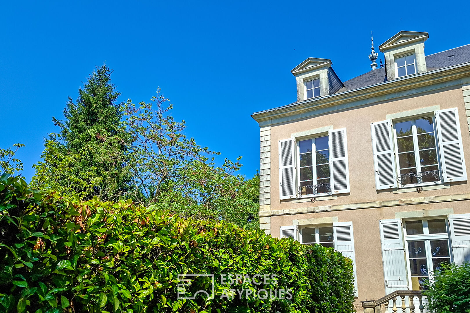 18th century character residence