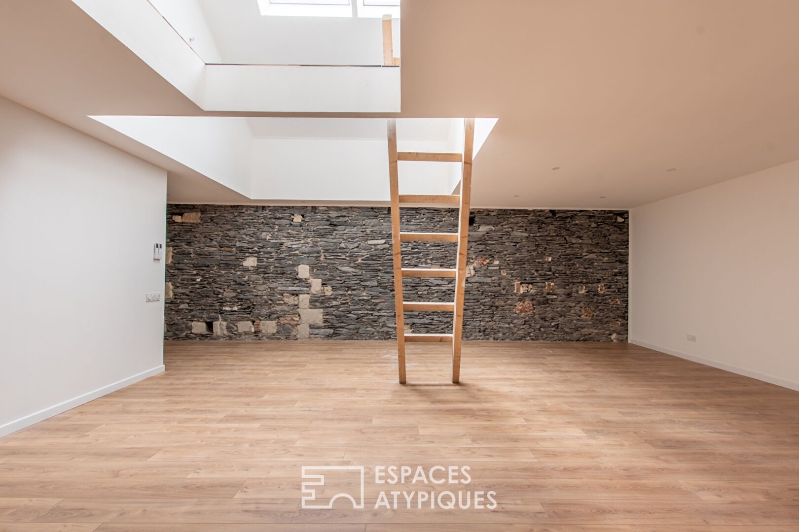 Fully renovated apartment