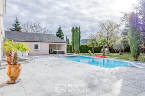 Villa contemporaine avec piscine & spa : l’élégance d’une vie dedans-dehors, au coeur de Pruniers