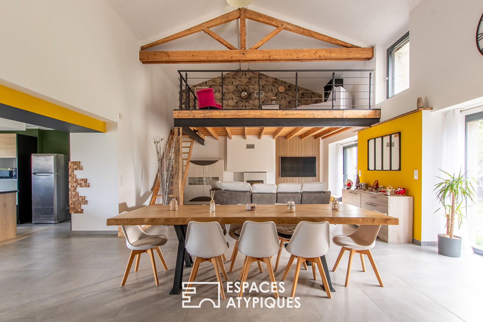 Corps de ferme rénové : espace, calme et vie de famille