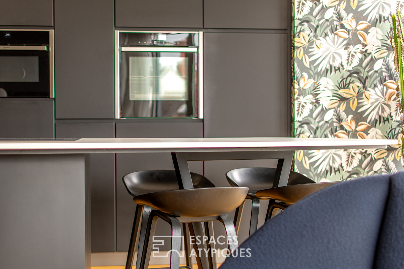 Exceptional rooftop apartment overlooking Place de la Visitation