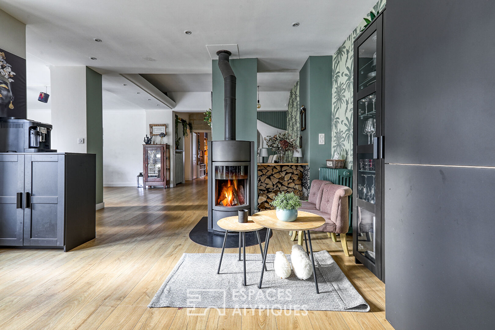 Bright and Warm Townhouse