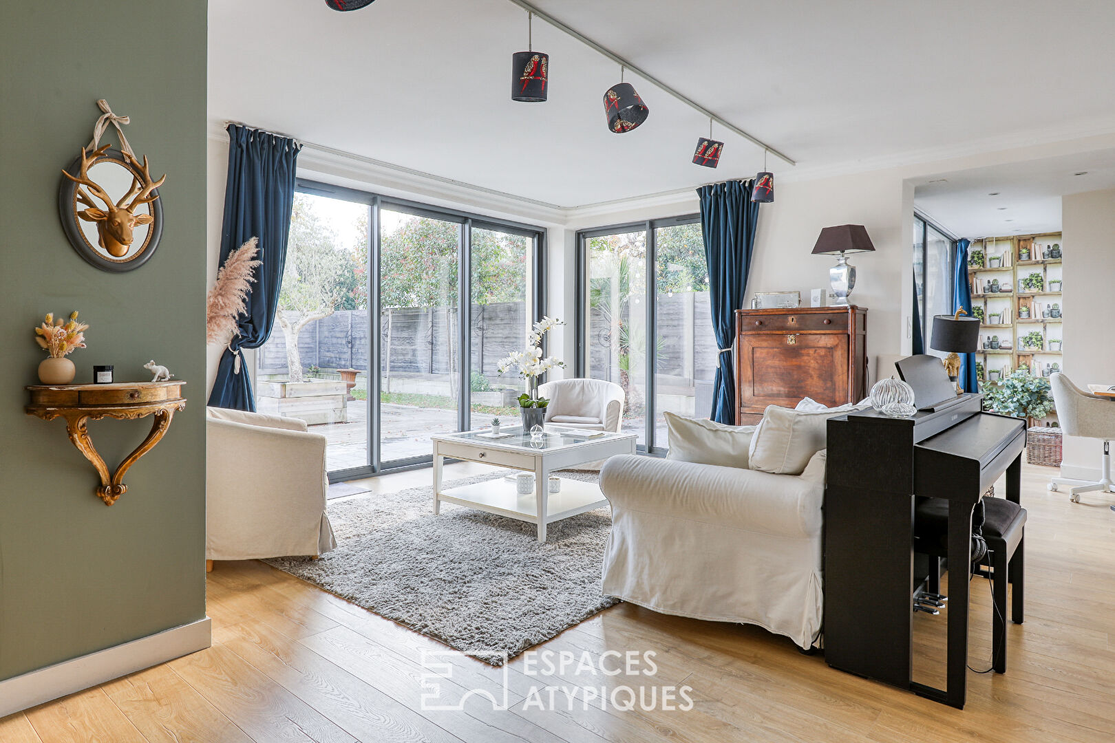 Bright and Warm Townhouse