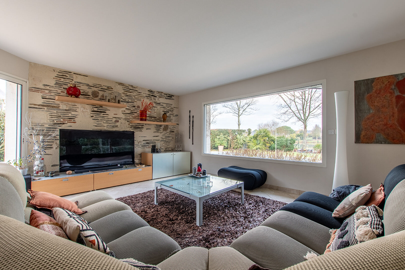 Maison contemporaine d&rsquo;exception dans un écrin de verdure