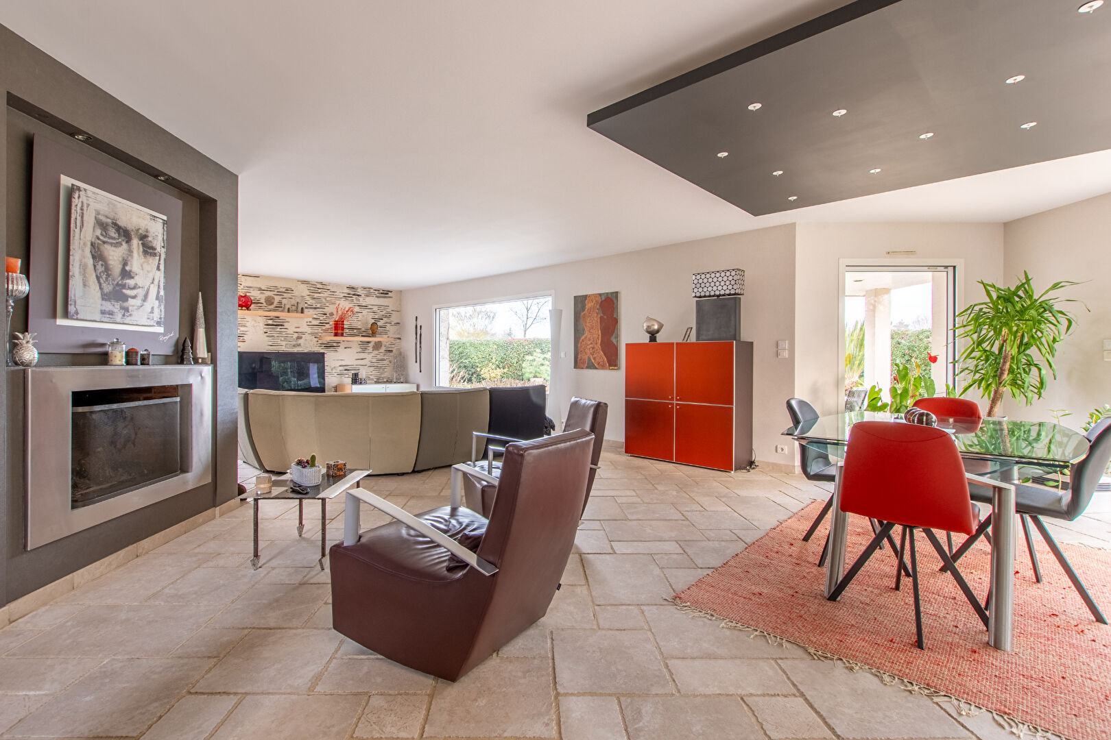 Maison contemporaine d&rsquo;exception dans un écrin de verdure