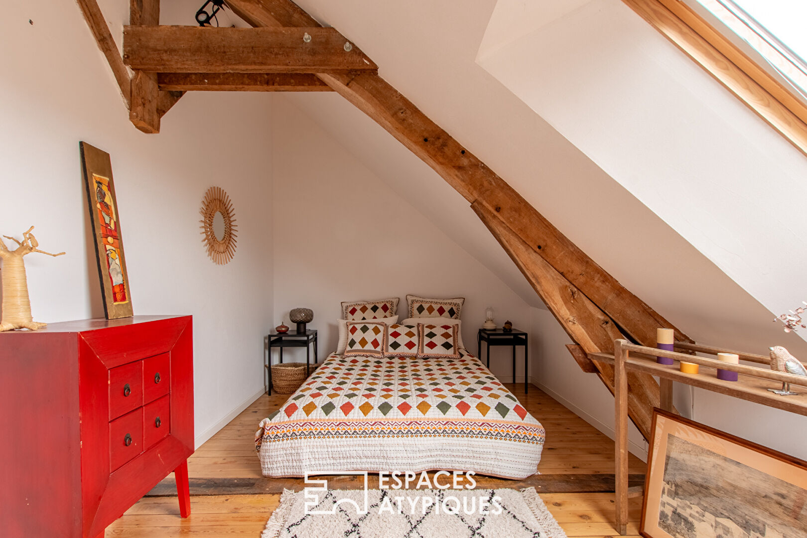 Loft-style family home with swimming pool in the heart of La Possonnière