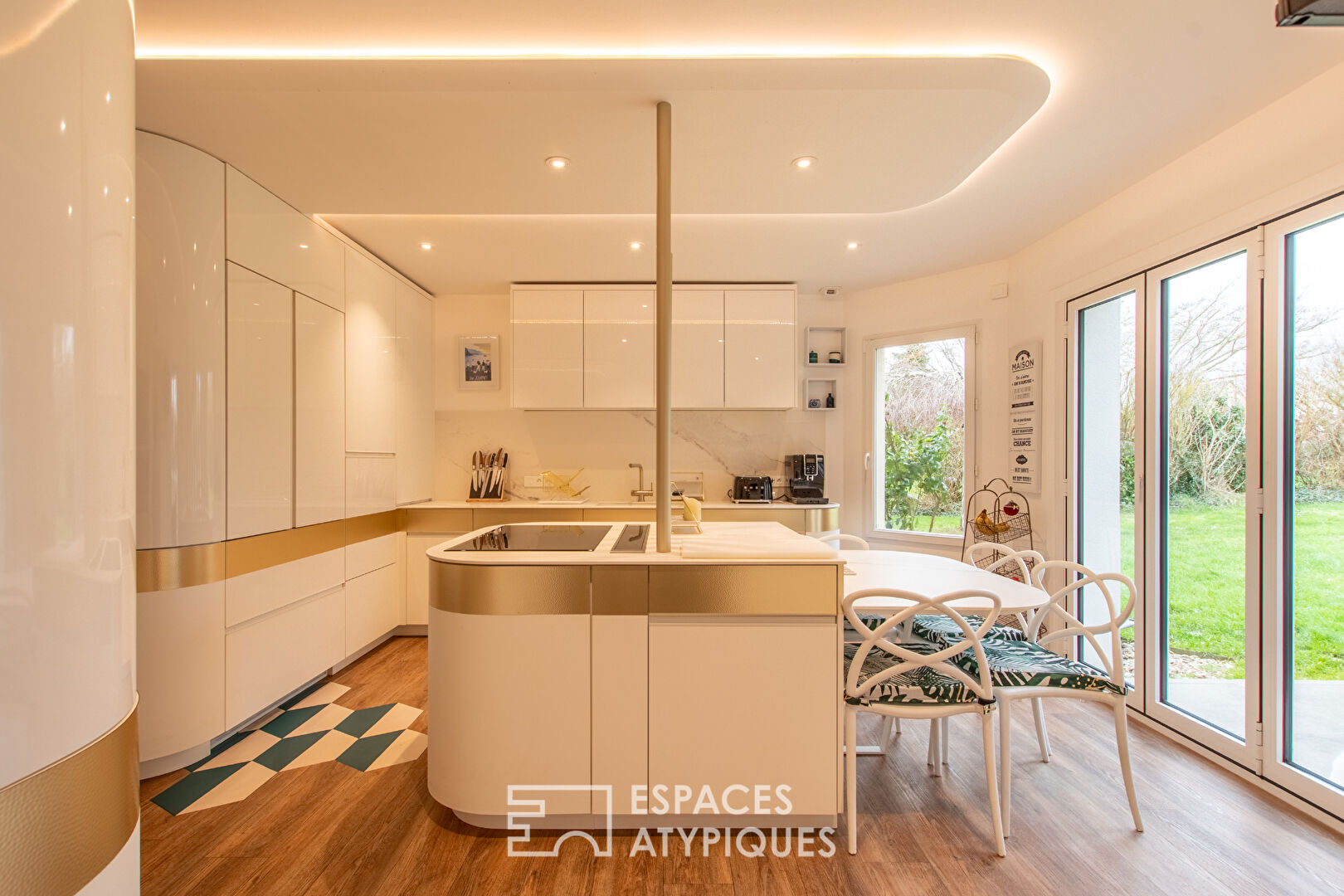 Maison familiale contemporaine aux volumes exceptionnels