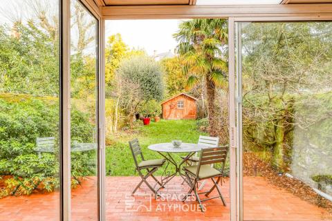 Angevin house with its peaceful garden
