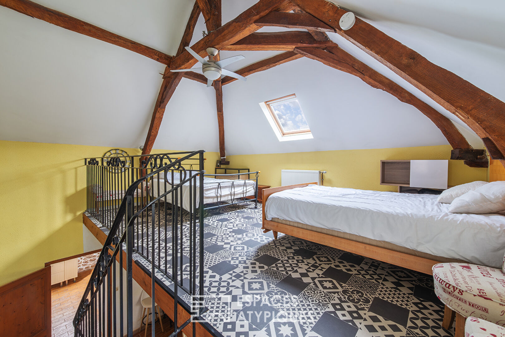 Longère de caractère avec extension en bois