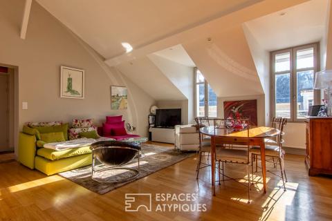 Bright apartment in the city center: