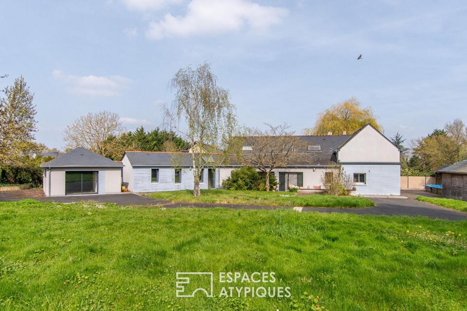 Maison Familiale et son jardin intimiste