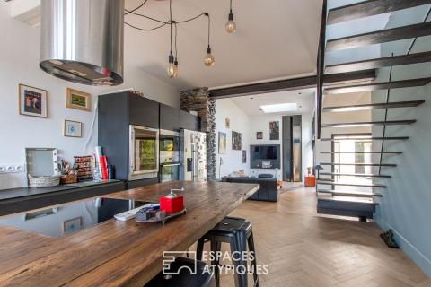 Maison esprit loft avec patio et garage