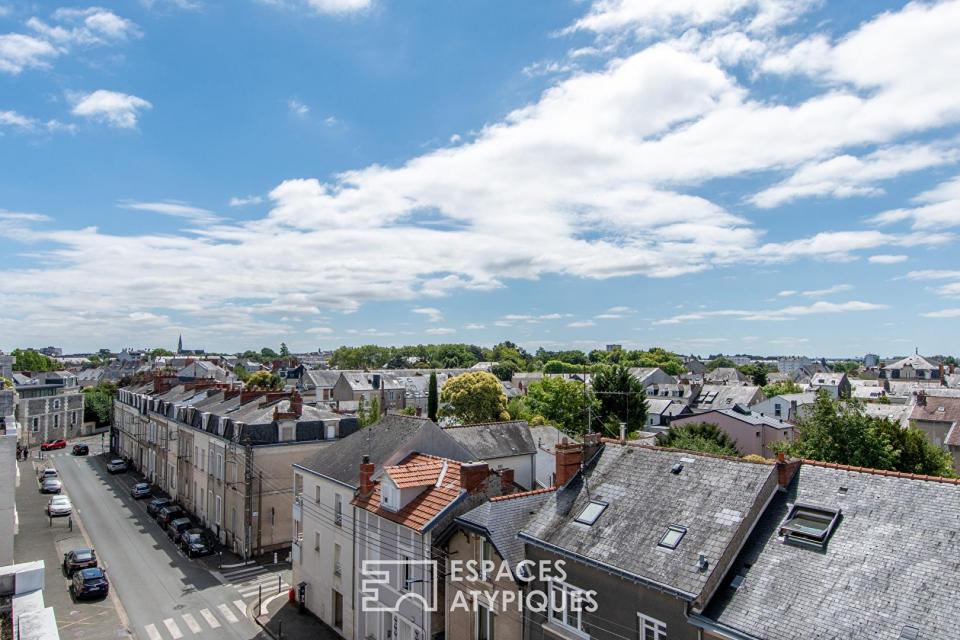 Appartement dernier étage avec grande terrasse à La Fayette