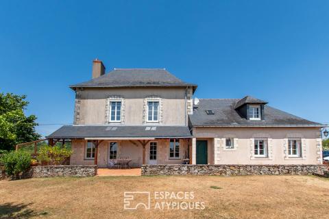 Former farmhouse on 5.3 hectares of land