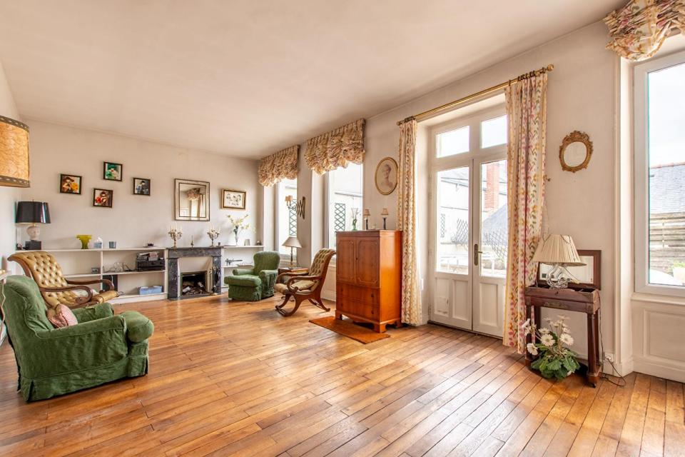 L'élégance d'un appartement de caractère avec terrasse secrète