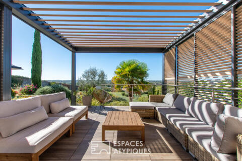 Contemporary house with unobstructed views and high-quality materials