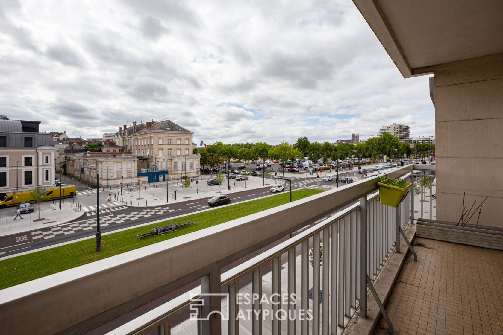 L’accueillant : appartement lumineux avec sa vue dégagée