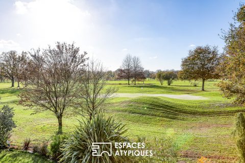 Architect-designed house with panoramic views